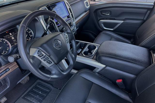 2020 Nissan Titan Crew Cab SL 4x4