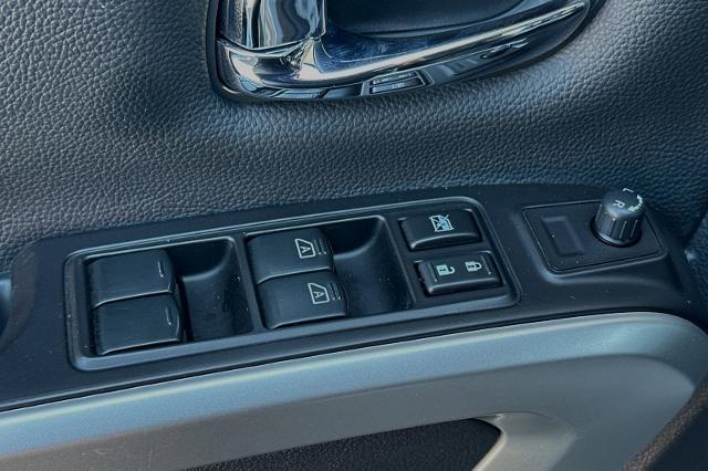 2020 Nissan Titan Crew Cab SL 4x4