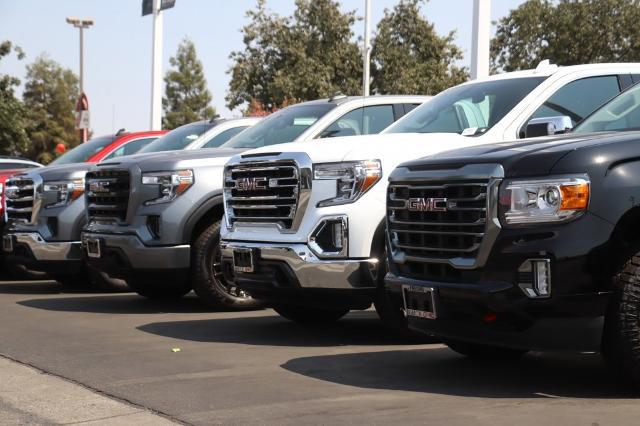 2020 Nissan Titan Crew Cab SL 4x4