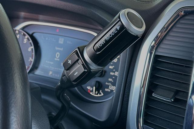 2020 Nissan Titan Crew Cab SL 4x4