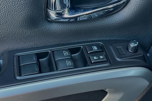 2020 Nissan Titan Crew Cab SL 4x4