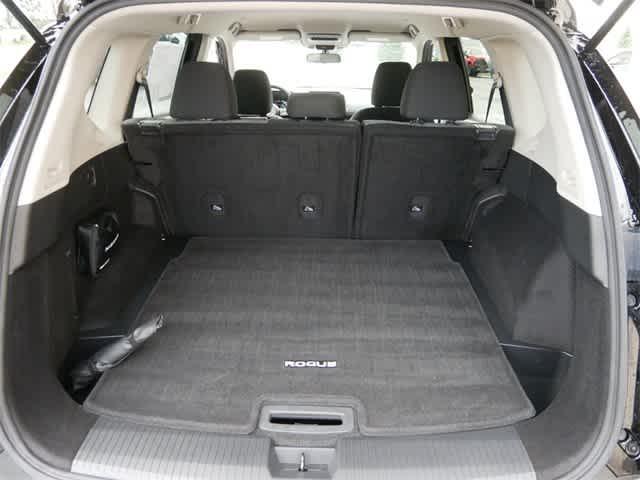 2022 Nissan Rogue SV Intelligent AWD