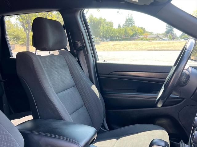 2018 Jeep Grand Cherokee Laredo 4x4