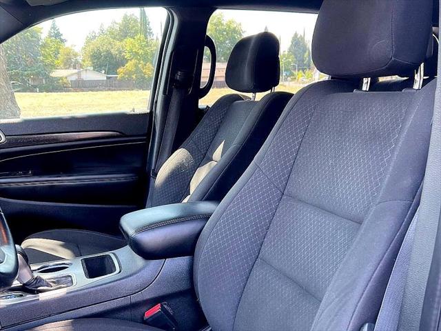 2018 Jeep Grand Cherokee Laredo 4x4