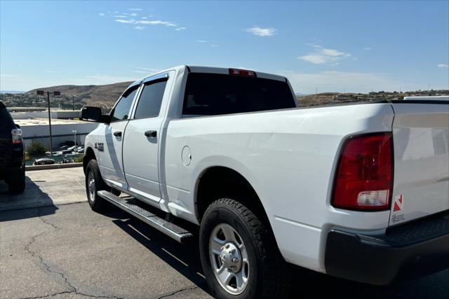 2018 RAM 3500 Tradesman Crew Cab 4x4 64 Box