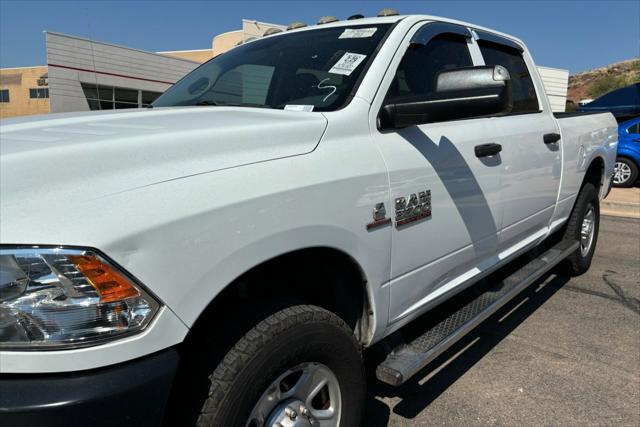 2018 RAM 3500 Tradesman Crew Cab 4x4 64 Box