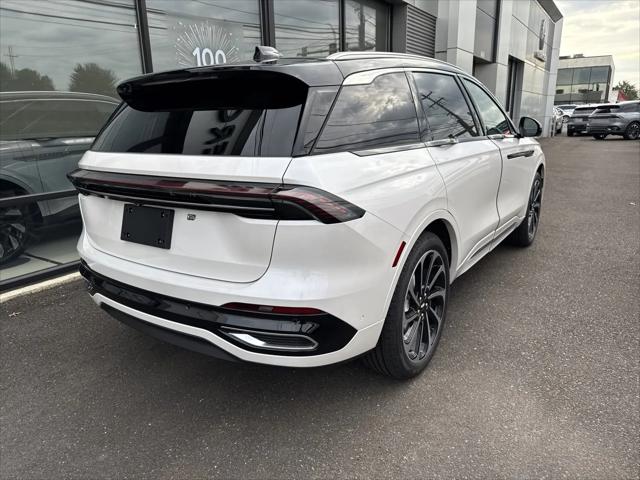 2024 Lincoln Nautilus Black Label