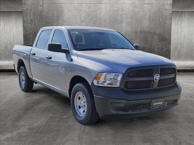 2024 RAM Ram 1500 Classic RAM 1500 CLASSIC TRADESMAN CREW CAB 4X4 57 BOX