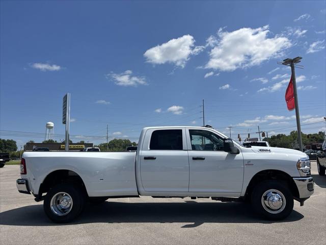 2024 RAM Ram 3500 RAM 3500 TRADESMAN CREW CAB 4X4 8 BOX