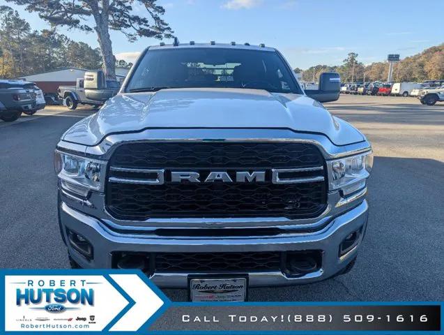 2024 RAM Ram 5500 Chassis Cab RAM 5500 TRADESMAN CHASSIS CREW CAB 4X4 60 CA
