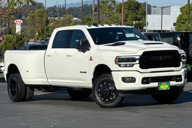 2024 RAM Ram 3500 RAM 3500 LARAMIE CREW CAB 4X4 8 BOX