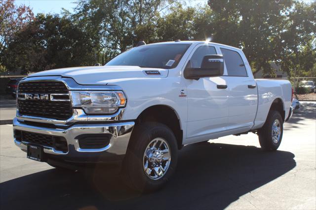 2024 RAM Ram 2500 RAM 2500 TRADESMAN CREW CAB 4X4 64 BOX