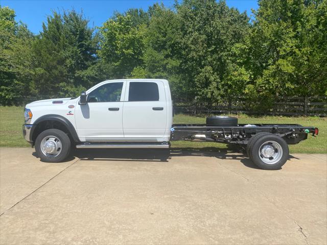 2024 RAM Ram 5500 Chassis Cab RAM 5500 TRADESMAN CHASSIS CREW CAB 4X4 84 CA