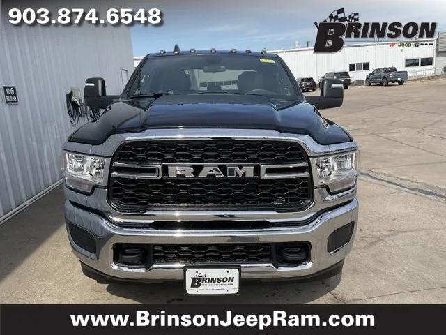 2024 RAM Ram 3500 RAM 3500 TRADESMAN CREW CAB 4X4 8 BOX