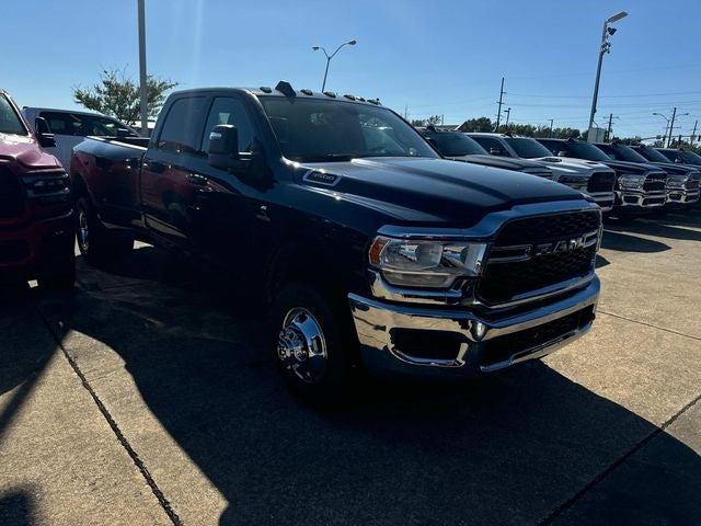 2024 RAM Ram 3500 RAM 3500 TRADESMAN CREW CAB 4X4 8 BOX