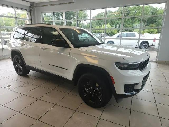 2024 Jeep Grand Cherokee L Altitude X 4x4