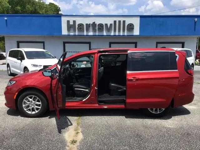 2017 Chrysler Pacifica Touring-L