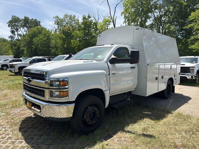 2024 Chevrolet Silverado 6500HD 1WT for sale in Hales Corners, WI