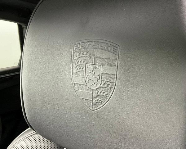 2024 Porsche Macan AWD