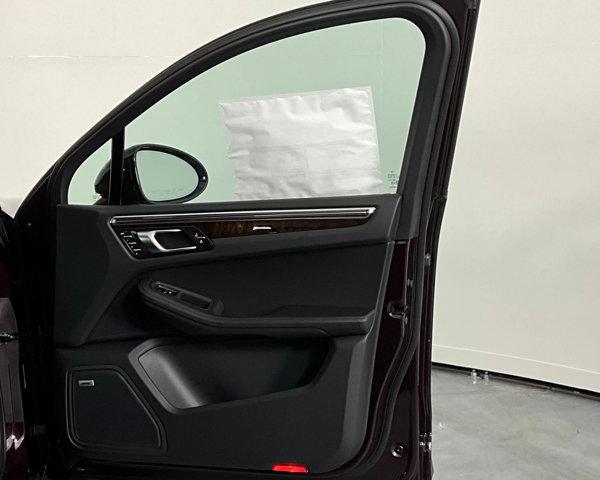 2024 Porsche Macan AWD