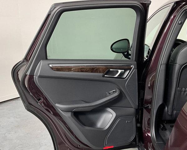 2024 Porsche Macan AWD