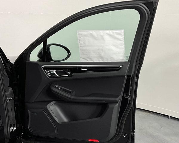 2024 Porsche Macan S