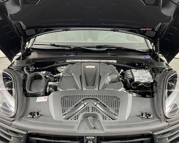2024 Porsche Macan S