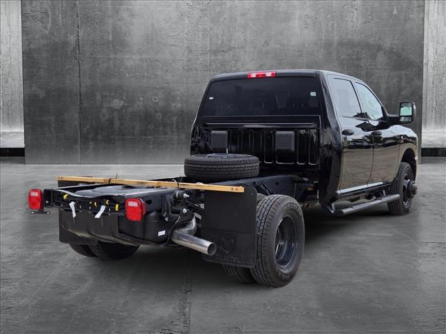 2024 RAM Ram 3500 Chassis Cab RAM 3500 TRADESMAN CREW CAB CHASSIS 4X4 60 CA