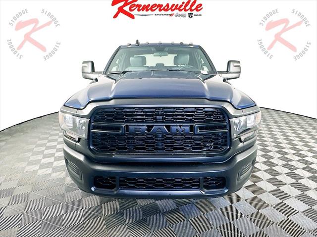 2024 RAM Ram 3500 Chassis Cab RAM 3500 TRADESMAN CREW CAB CHASSIS 4X2 60 CA