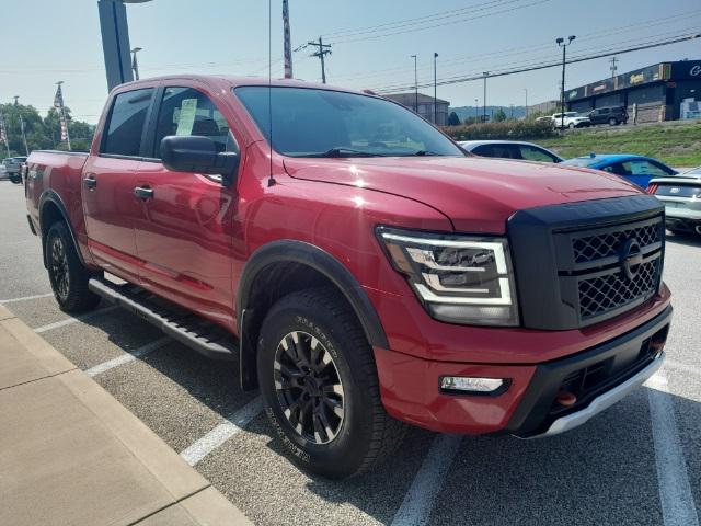 2021 Nissan TITAN Crew Cab PRO-4X 4x4