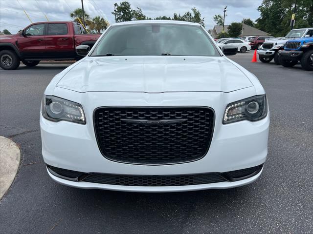 2023 Chrysler 300 Touring