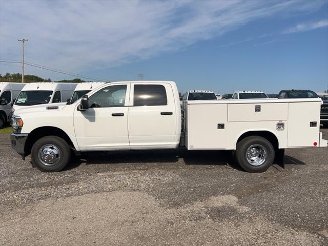 2024 RAM Ram 3500 Chassis Cab RAM 3500 TRADESMAN CREW CAB CHASSIS 4X4 60 CA