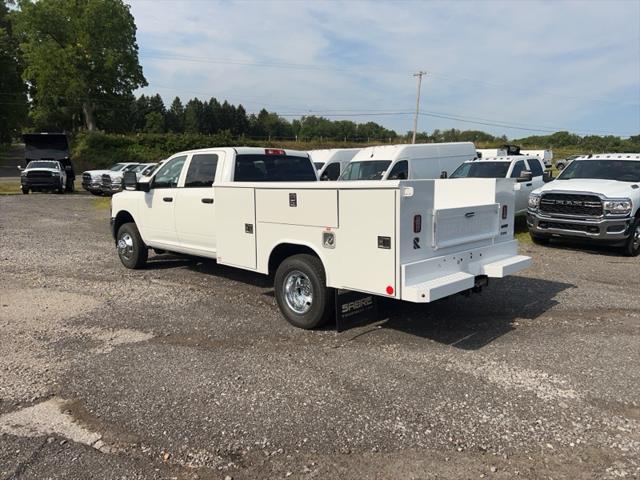 2024 RAM Ram 3500 Chassis Cab RAM 3500 TRADESMAN CREW CAB CHASSIS 4X4 60 CA