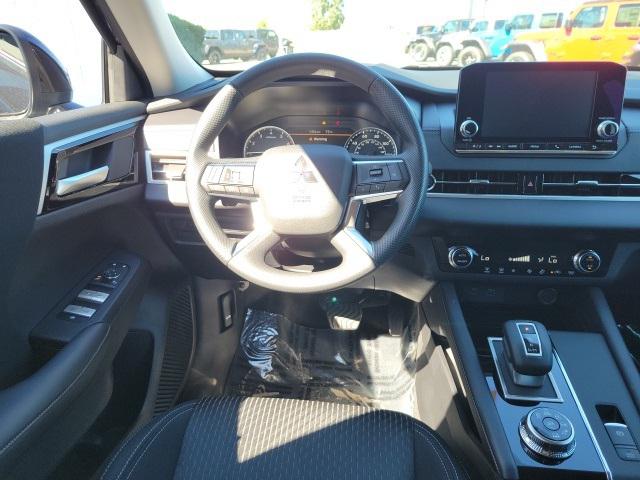2024 Mitsubishi Outlander ES 2.5 S-AWC