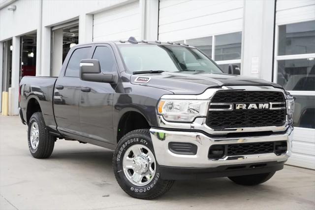 2024 RAM Ram 2500 RAM 2500 TRADESMAN CREW CAB 4X4 64 BOX