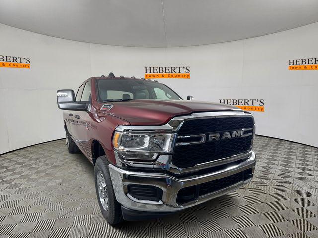 2024 RAM Ram 2500 RAM 2500 TRADESMAN CREW CAB 4X4 8 BOX