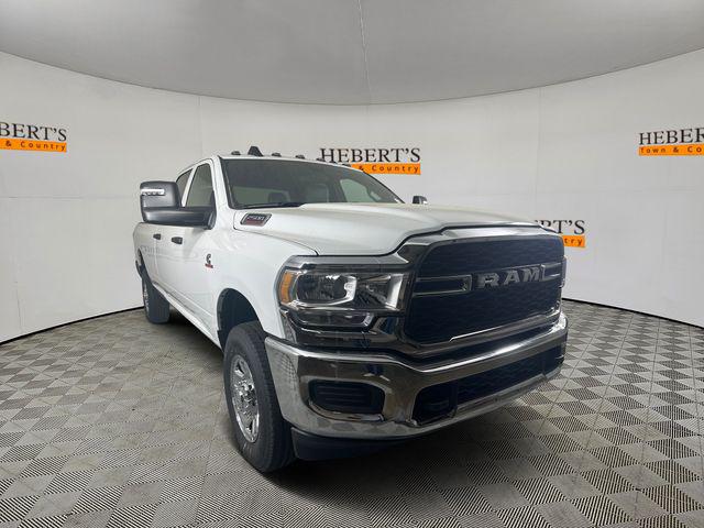 2024 RAM Ram 2500 RAM 2500 TRADESMAN CREW CAB 4X4 8 BOX