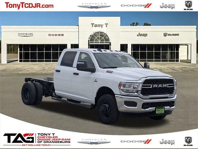 2024 RAM Ram 3500 Chassis Cab RAM 3500 TRADESMAN CREW CAB CHASSIS 4X4 60 CA