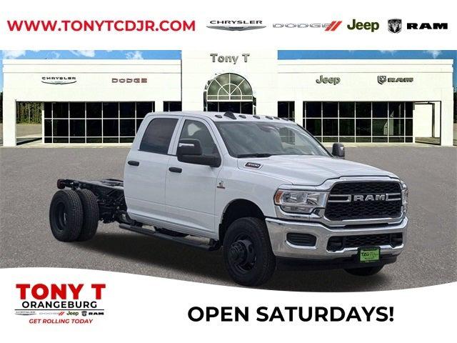 2024 RAM Ram 3500 Chassis Cab RAM 3500 TRADESMAN CREW CAB CHASSIS 4X4 60 CA
