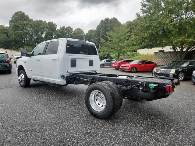 2024 RAM Ram 3500 Chassis Cab RAM 3500 LARAMIE CREW CAB CHASSIS 4X4 60 CA