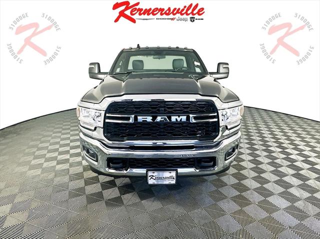 2024 RAM Ram 3500 Chassis Cab RAM 3500 TRADESMAN CHASSIS REGULAR CAB 4X4 60 CA