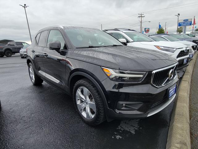 2019 Volvo XC40 T5 Momentum