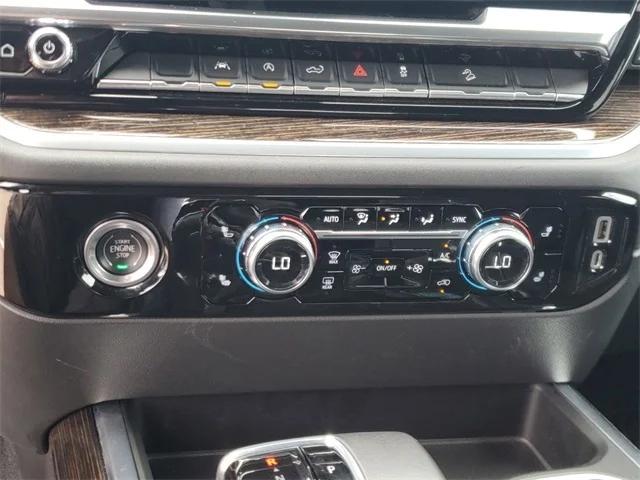 2022 GMC Sierra 1500 4WD Crew Cab Short Box Elevation