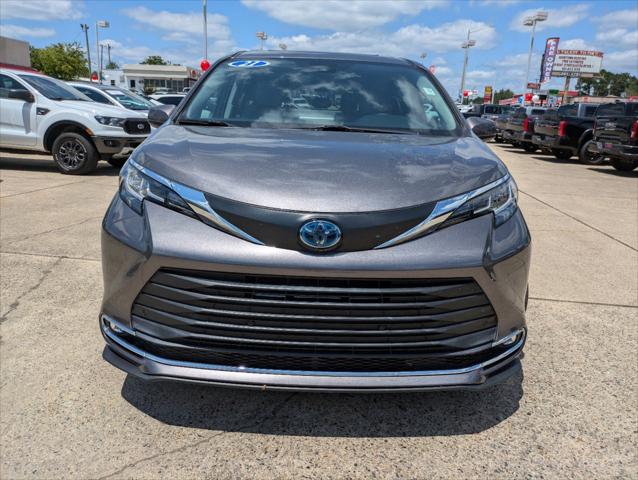 2021 Toyota Sienna XLE