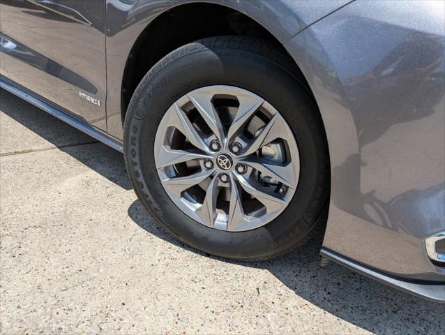 2021 Toyota Sienna XLE