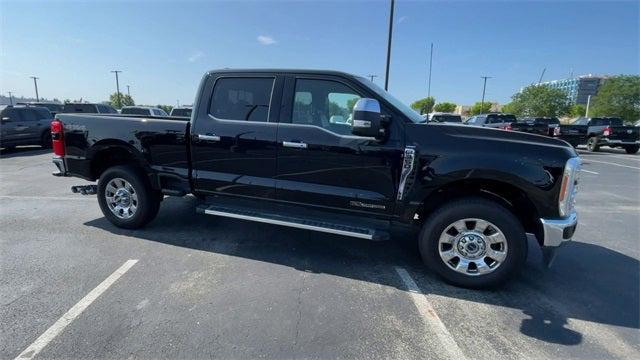2023 Ford F-350 LARIAT