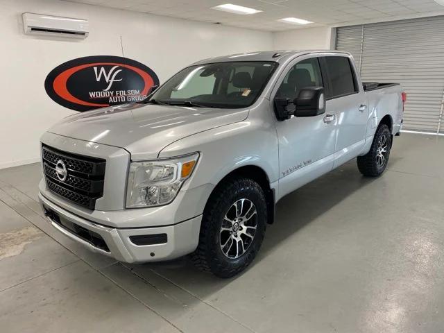 2020 Nissan TITAN Crew Cab SV 4x4