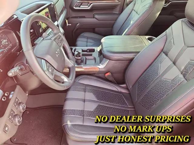 2024 Chevrolet Silverado 1500 4WD Crew Cab Short Bed RST