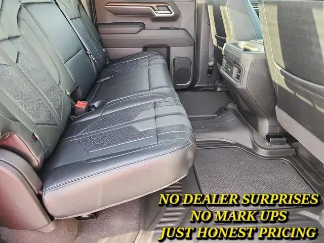 2024 Chevrolet Silverado 1500 4WD Crew Cab Short Bed RST