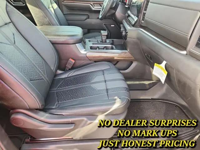 2024 Chevrolet Silverado 1500 4WD Crew Cab Short Bed RST